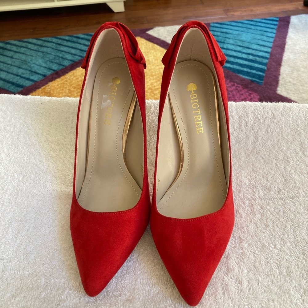 Big Tree pumps size 38